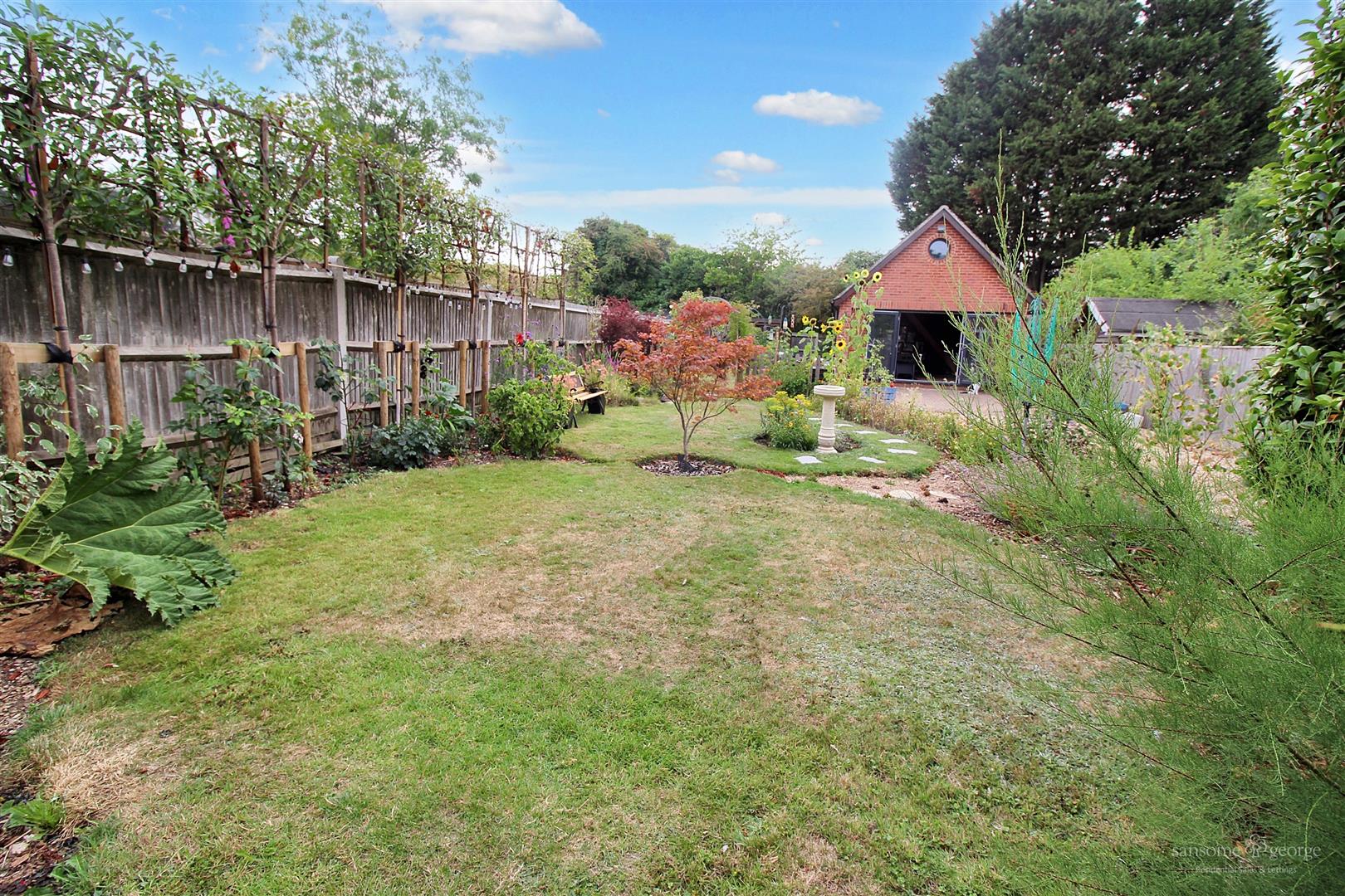 Glenwood Drive, Tilehurst, Reading